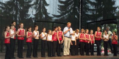 1. Brandenburger Tanzfest in Neuenhagen: Bhne am Rathaus